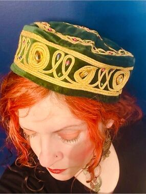 MIRROR WORK Amazing 1970s Vintage Green Velvet Afghan Circular Kufi Hat